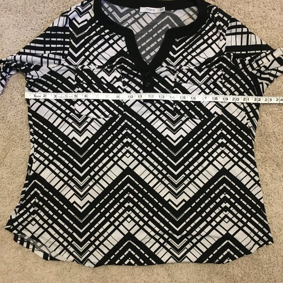 Ricki's Retro B&W Zigzag Stretchy Tunic Shirt - Picture 12 of 16